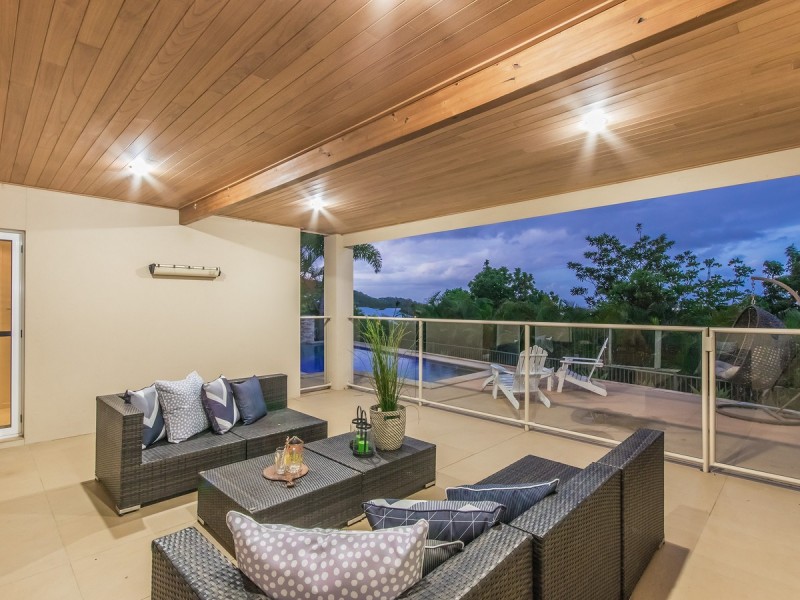 25 Southern Skies Avenue, Reedy Creek QLD 4227