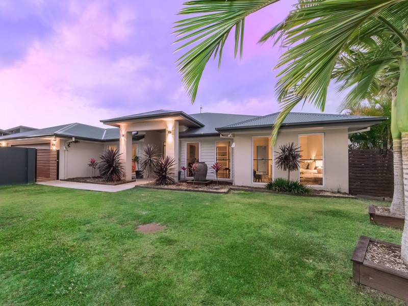25 Southern Skies Avenue, Reedy Creek QLD 4227