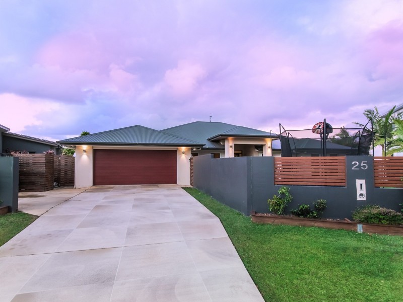 25 Southern Skies Avenue, Reedy Creek QLD 4227