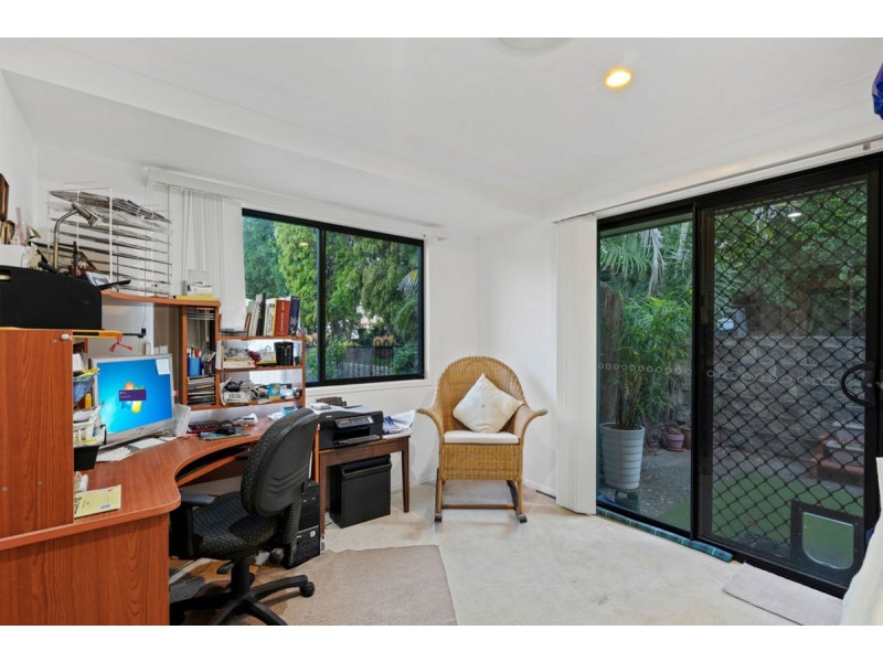 23/2 Ridgeline Way, Highland Park QLD 4211