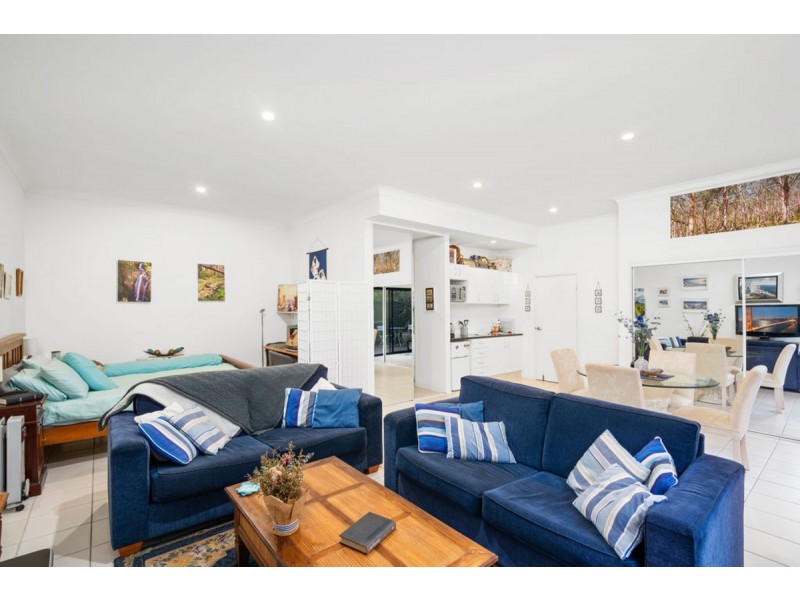 23/2 Ridgeline Way, Highland Park QLD 4211