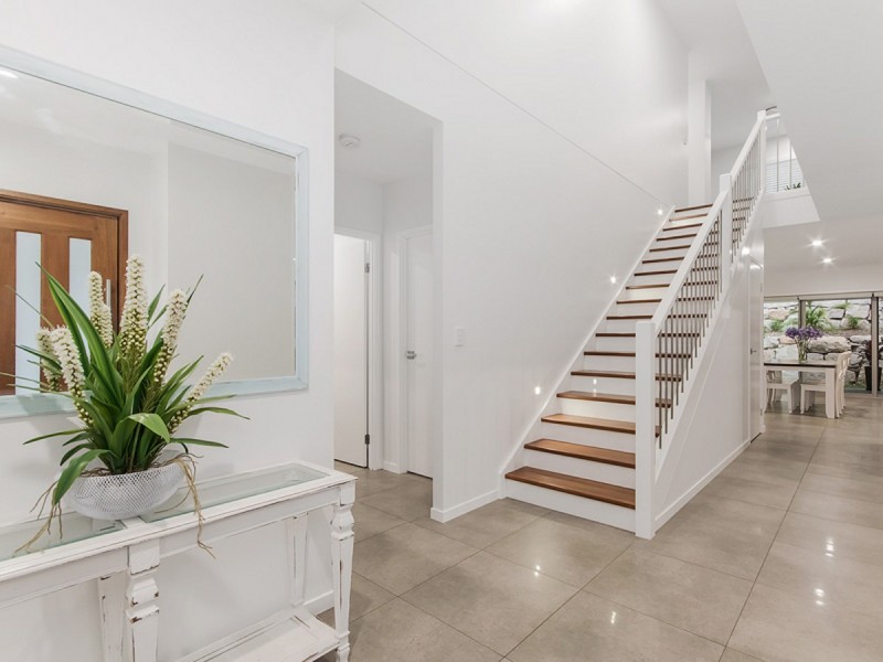 32 Kingcrest Drive, Reedy Creek QLD 4227