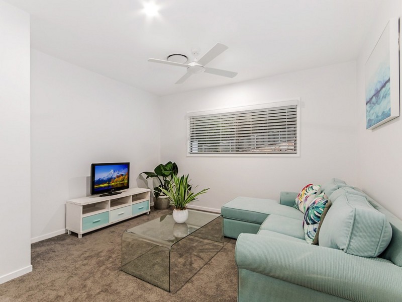 32 Kingcrest Drive, Reedy Creek QLD 4227