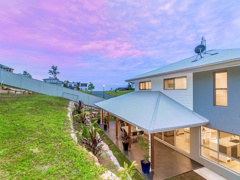 32 Kingcrest Drive, Reedy Creek QLD 4227