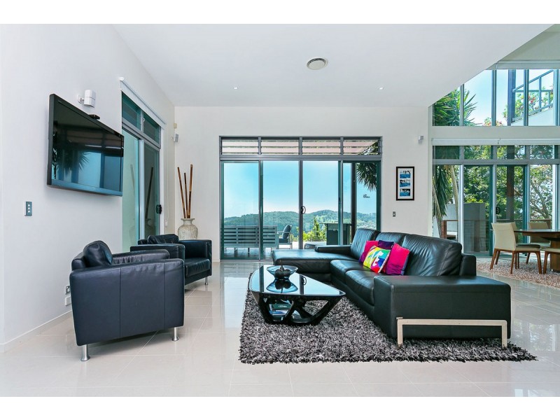 68 Strawberry Road, Mudgeeraba QLD 4213