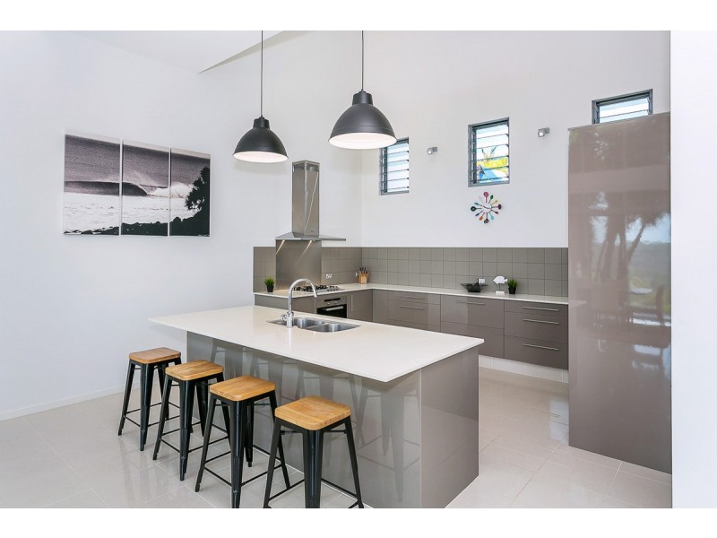 68 Strawberry Road, Mudgeeraba QLD 4213