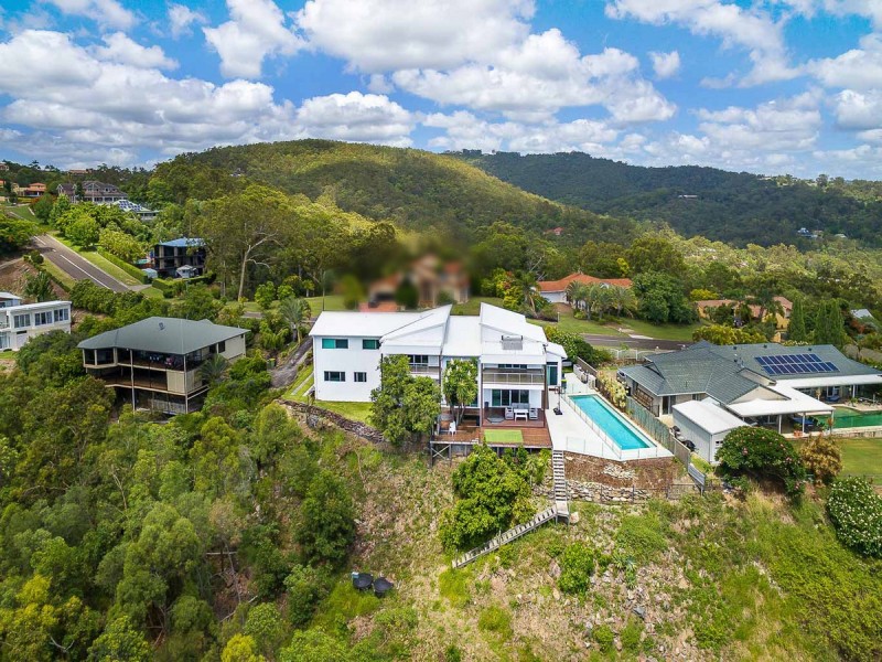 68 Strawberry Road, Mudgeeraba QLD 4213