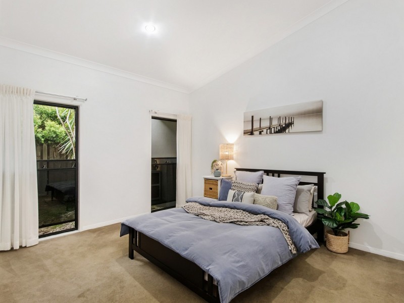 2 Observatory Drive, Reedy Creek QLD 4227