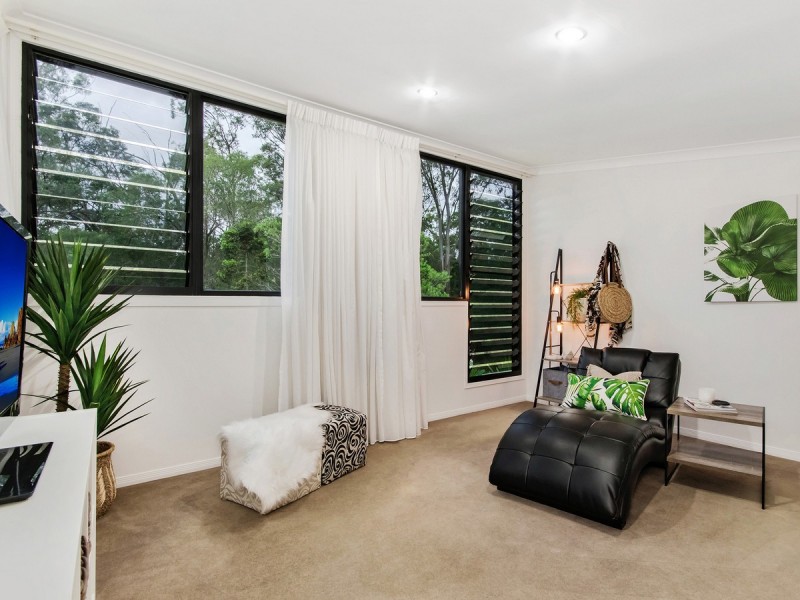 2 Observatory Drive, Reedy Creek QLD 4227