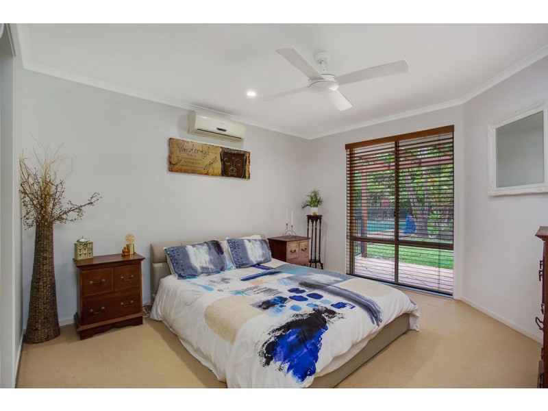 17 Random Way, Worongary QLD 4213