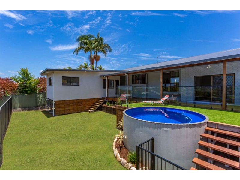 16 Mataranka Drive, Worongary QLD 4213