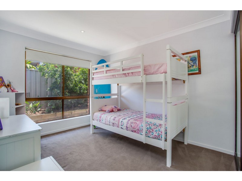 16 Mataranka Drive, Worongary QLD 4213