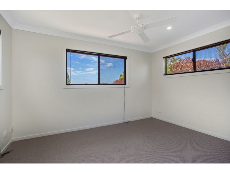 16 Mataranka Drive, Worongary QLD 4213