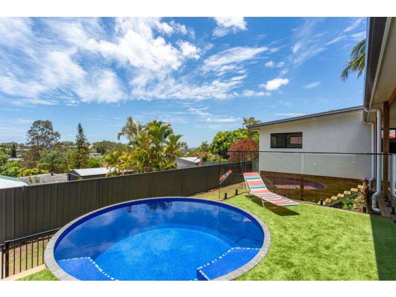 16 Mataranka Drive, Worongary QLD 4213