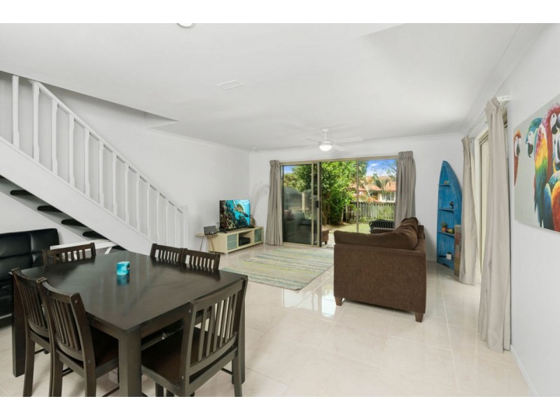 17/4 Sherwood Close, Mudgeeraba QLD 4213