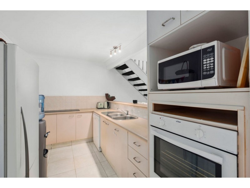 17/4 Sherwood Close, Mudgeeraba QLD 4213