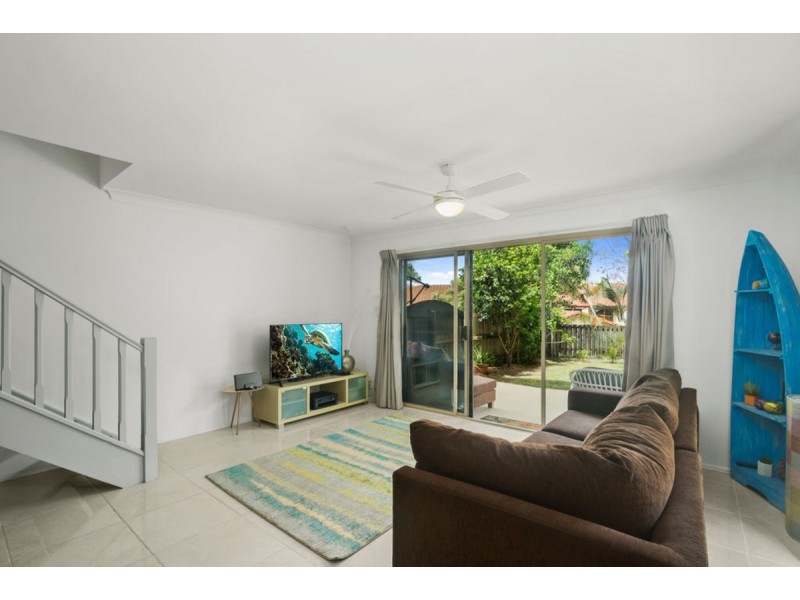 17/4 Sherwood Close, Mudgeeraba QLD 4213