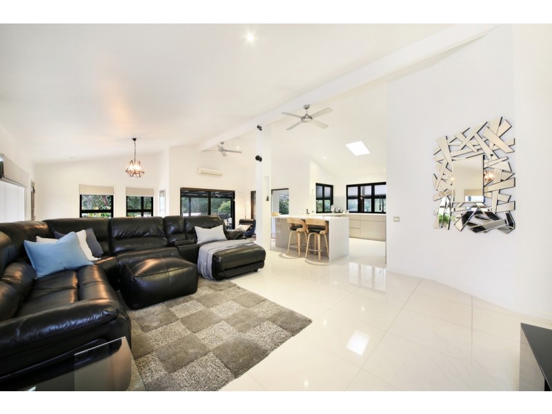 417B Tallebudgera Connection Road, Tallebudgera QLD 4228