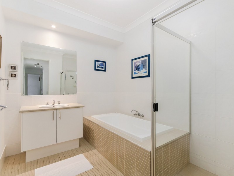 10 Stargate Court, Reedy Creek QLD 4227