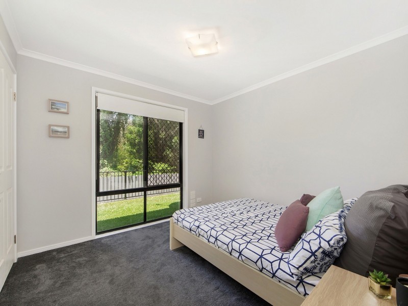 24 Greenbank Circuit, Carrara QLD 4211