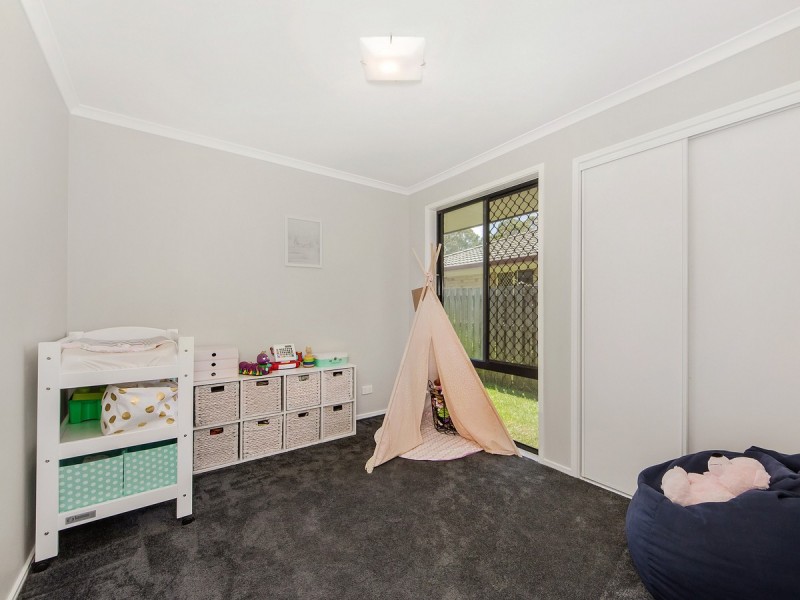 24 Greenbank Circuit, Carrara QLD 4211