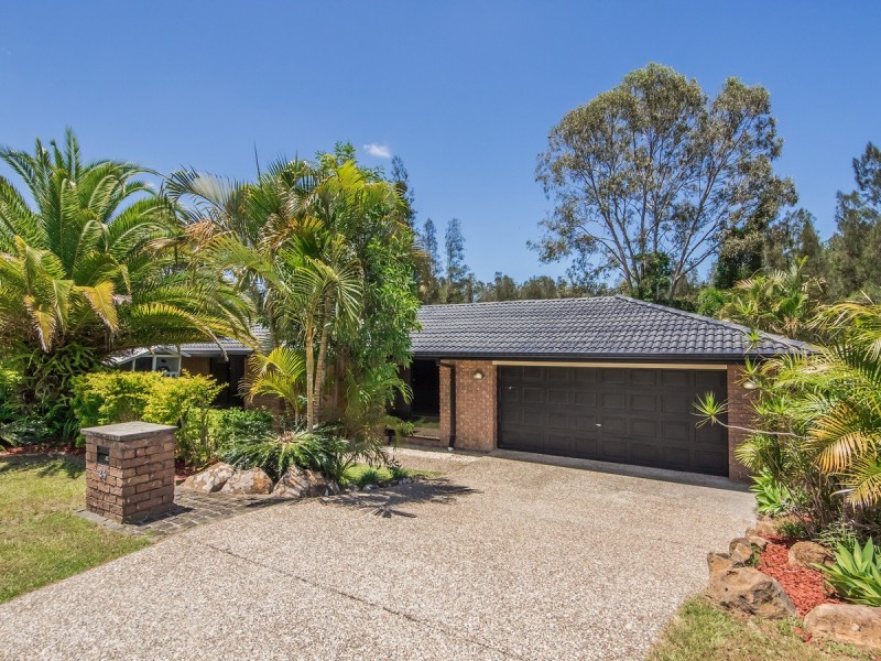 24 Greenbank Circuit, Carrara QLD 4211