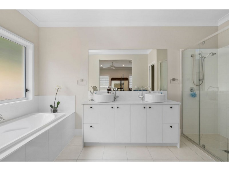 235C Worongary Road, Tallai QLD 4213