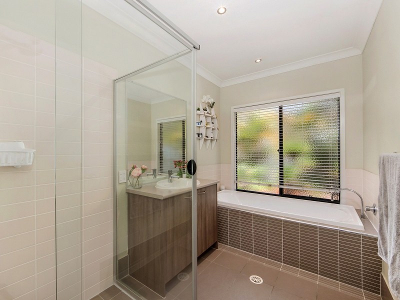 4 Rustyplum Court, Reedy Creek QLD 4227