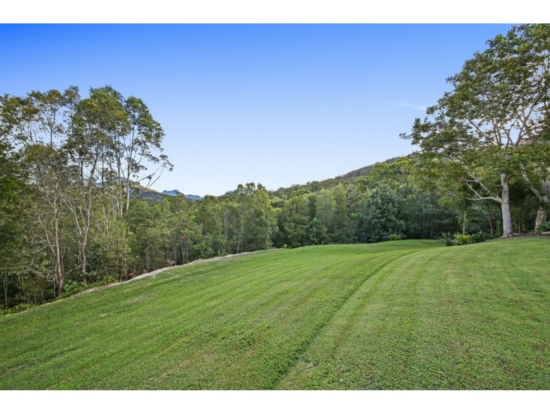 11 Thomas Waters Road, Tallebudgera Valley QLD 4228