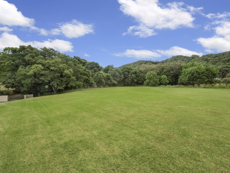 11 Thomas Waters Road, Tallebudgera Valley QLD 4228