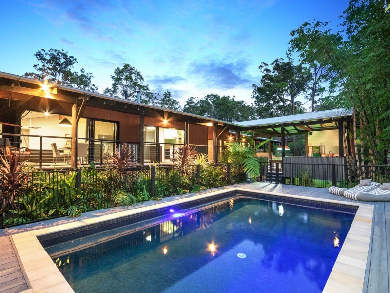 9-11 Ridgeview Crescent, Bonogin QLD 4213