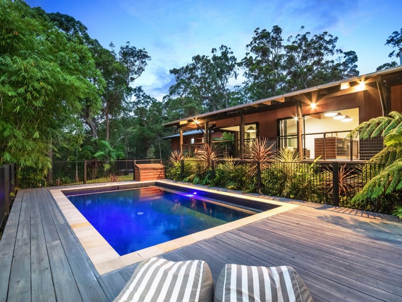 9-11 Ridgeview Crescent, Bonogin QLD 4213