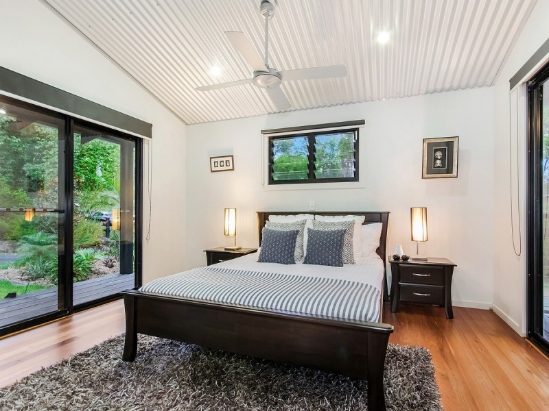 9-11 Ridgeview Crescent, Bonogin QLD 4213