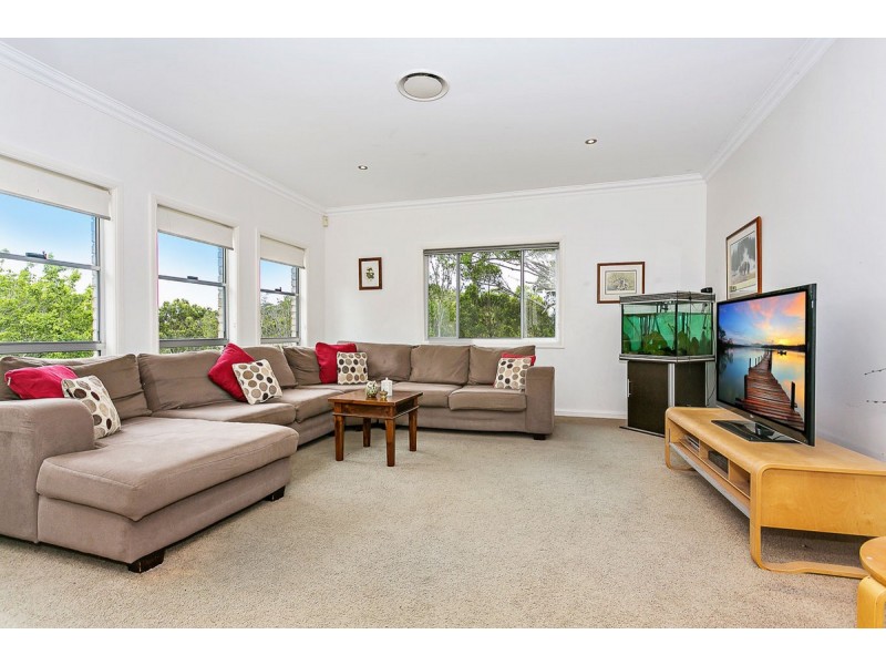 73 Sunray Drive, Bonogin QLD 4213