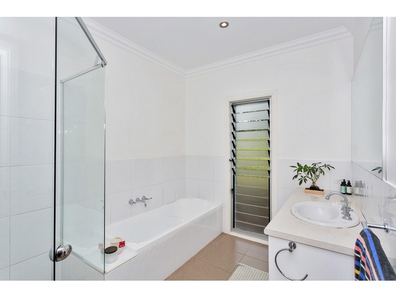 73 Sunray Drive, Bonogin QLD 4213