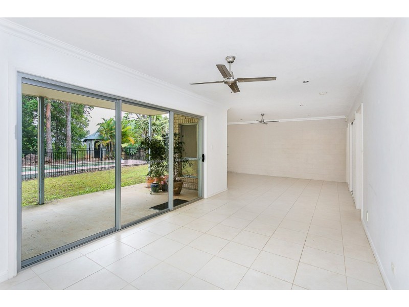 73 Sunray Drive, Bonogin QLD 4213