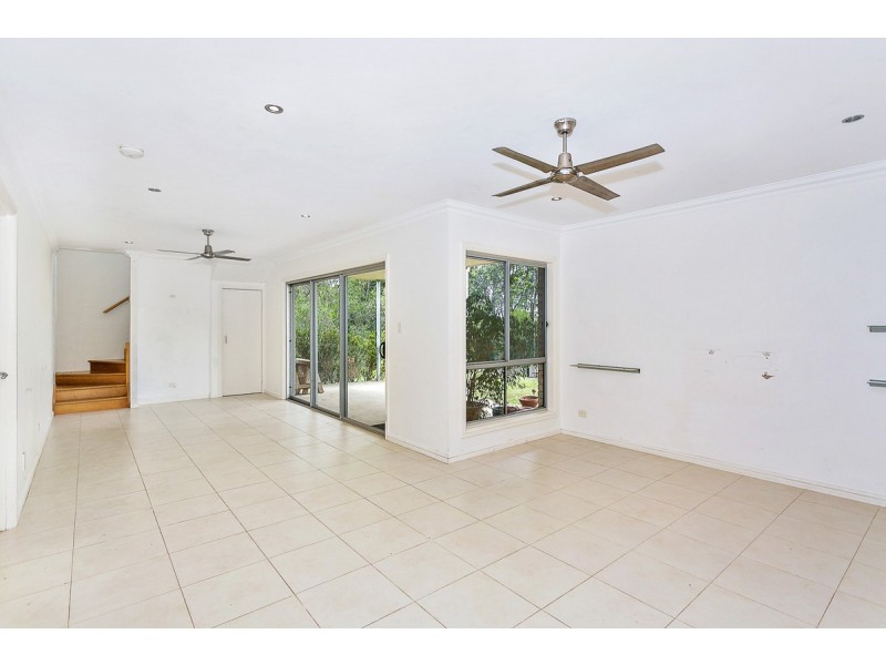 73 Sunray Drive, Bonogin QLD 4213