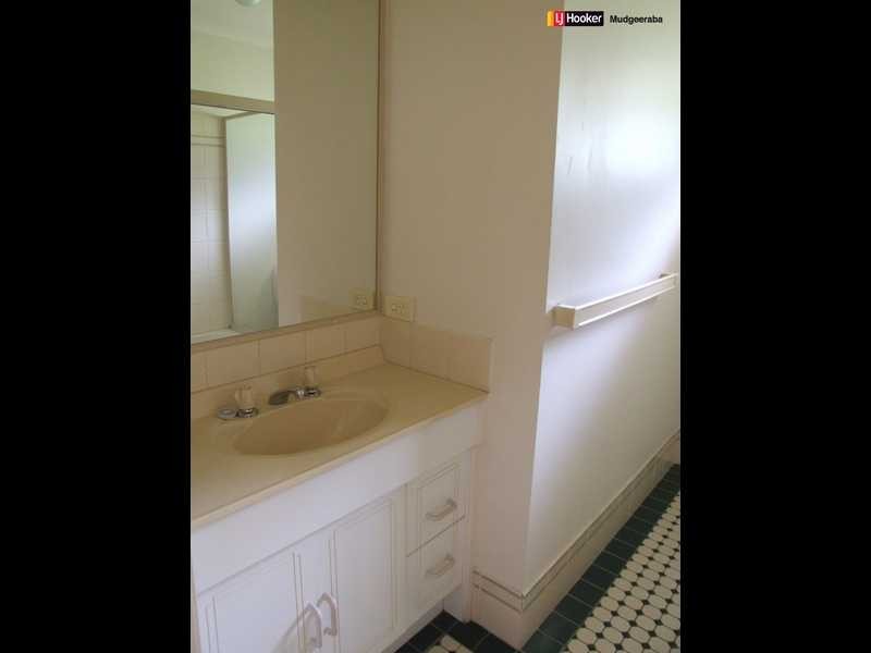 3 Birdsville Court, Mudgeeraba QLD 4213