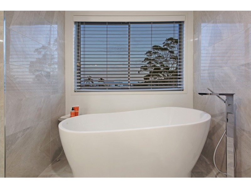 58 Mallawa Drive, Palm Beach QLD 4221