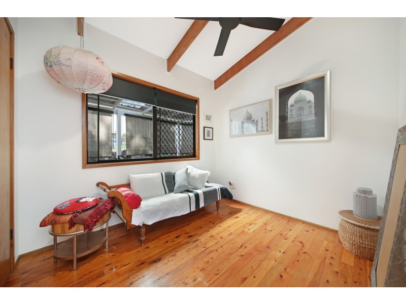 22 Bronzewing Close, Elanora QLD 4221