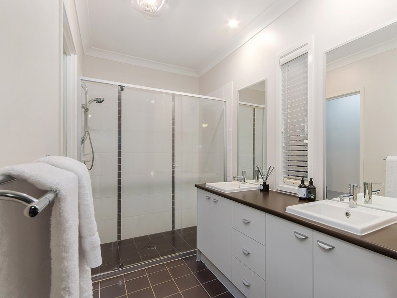 6 Palomar Street, Reedy Creek QLD 4227