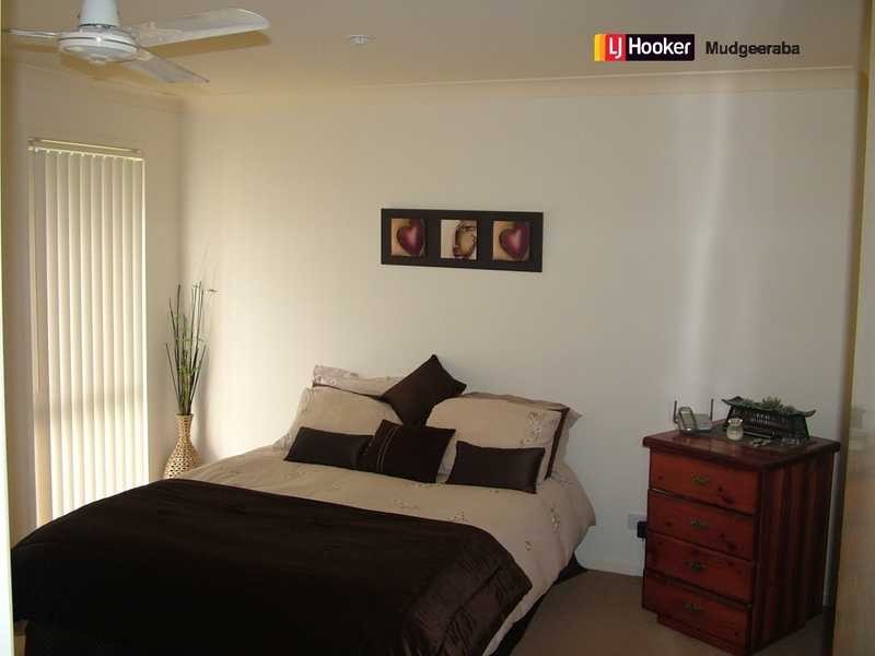 6 Burr, Pacific Pines QLD 4211