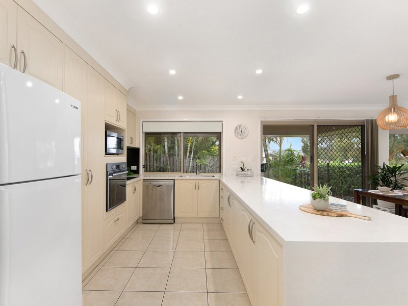 11 Aquarius Street, Reedy Creek QLD 4227