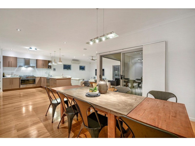 6 Southern Skies Avenue, Reedy Creek QLD 4227