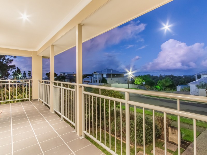 6 Southern Skies Avenue, Reedy Creek QLD 4227