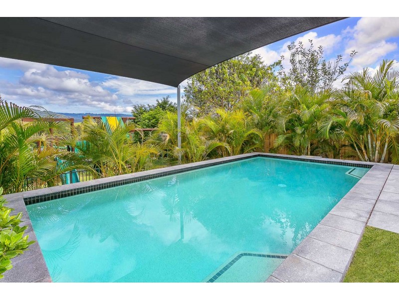 25 Mountain View Crest, Mount Nathan QLD 4211