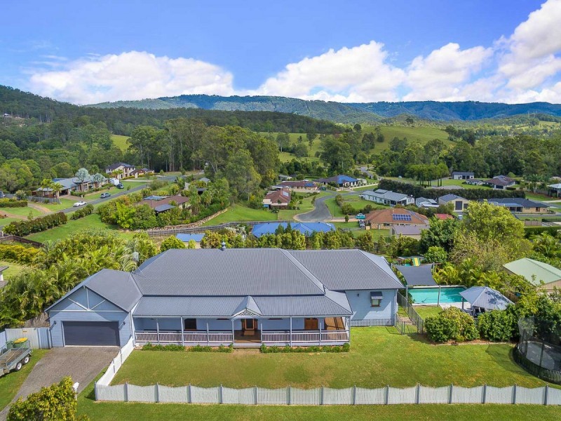 25 Mountain View Crest, Mount Nathan QLD 4211