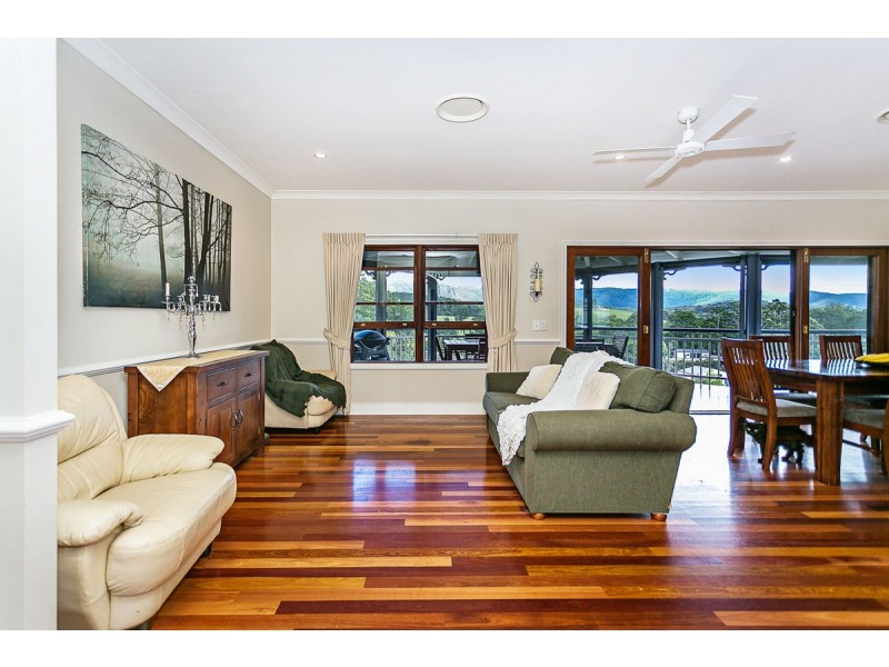 25 Mountain View Crest, Mount Nathan QLD 4211