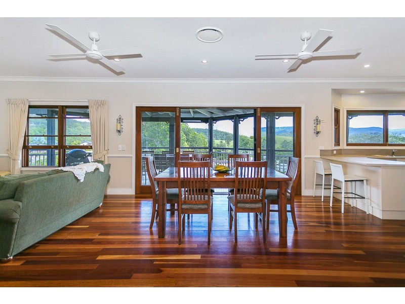 25 Mountain View Crest, Mount Nathan QLD 4211