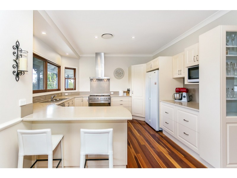 25 Mountain View Crest, Mount Nathan QLD 4211